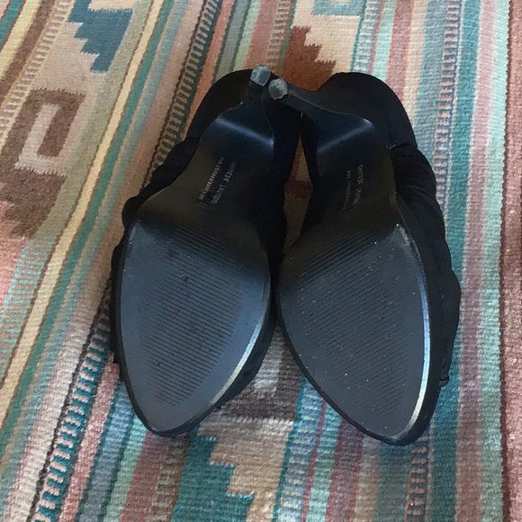 Chinese Laundry High Heel Platform Peep Toe Pumps - Picture 4 of 5